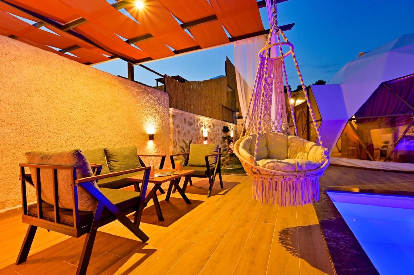 Kalkan Dome Suites & Deluxe Hotel Каш Екстериор снимка